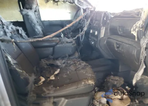 2022 GMC Sierra K1500 At4X из США, поврежденный, VIN 3GTUUFEL1NG568630